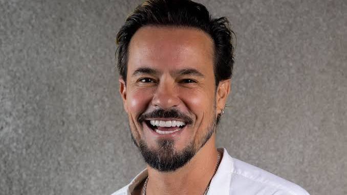 Paulinho Vilhena volta às novelas da Globo estreia em agosto